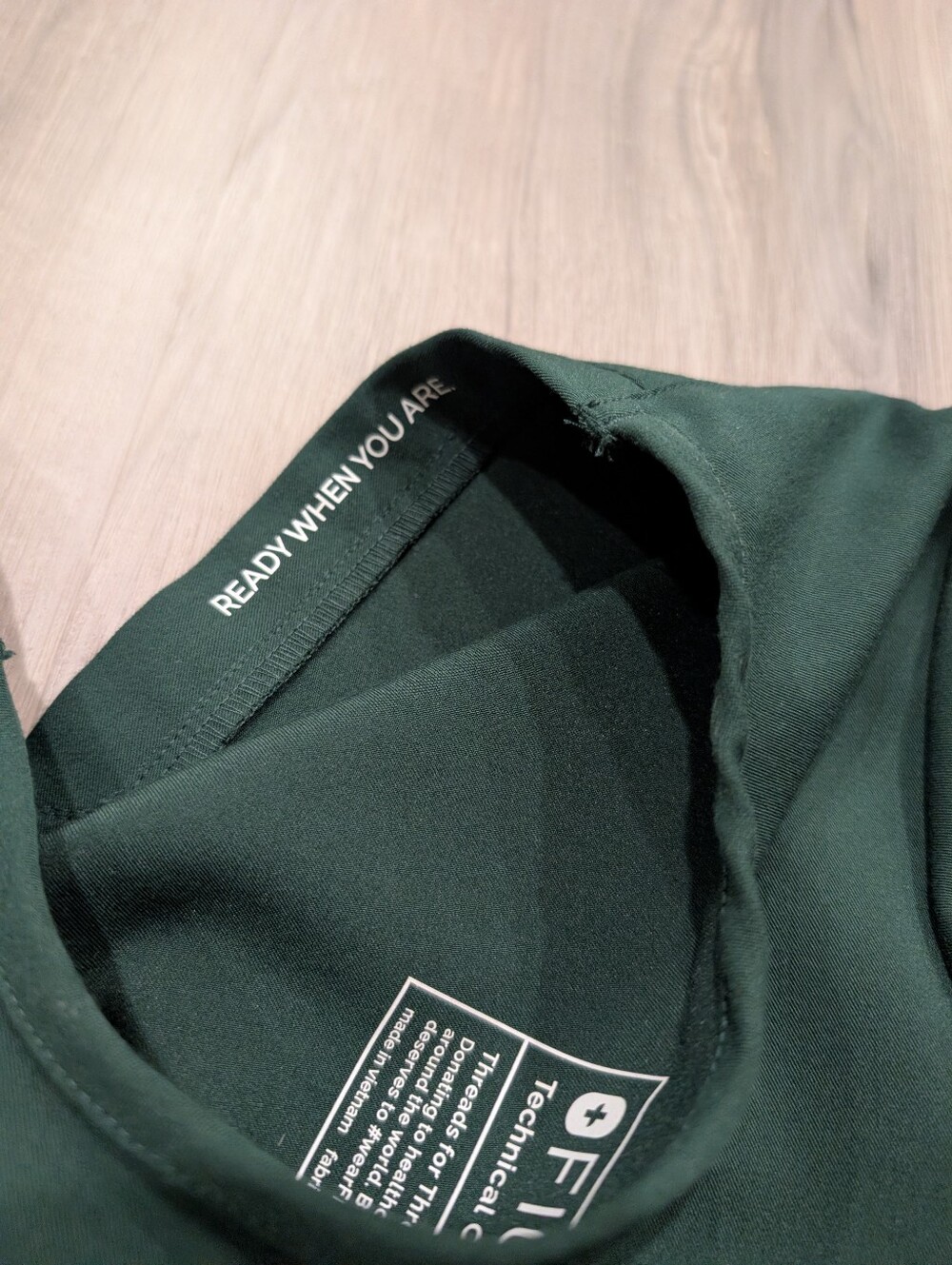 FIGS | Casma Three Pocket Scrub Top In British Racing Green - Picture 13 of 14